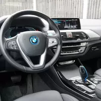 BMW iX3: Elektrické SUV v konzervativním kabátu
