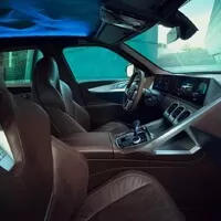 Autíčkářův týden: Luxusní novinky ze západu i z východu a dva vozy pro pracující lid