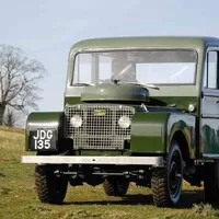 Land Rover 80 Station Wagon ‚Tickford‘. Zdroj: Land Rover