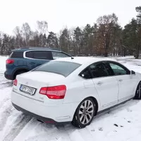 C5 vs. C5 Aircross: Citroëne, jsi to vůbec ty?