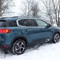 C5 vs. C5 Aircross: Citroëne, jsi to vůbec ty?