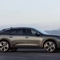 C5 vs. C5 Aircross: Citroëne, jsi to vůbec ty?