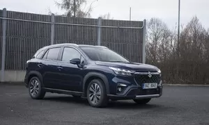 Suzuki S-Cross 4x4 AllGrip: Pán sněhu a konzerv