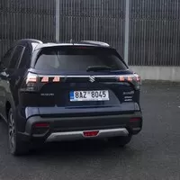 Suzuki S-Cross 4x4 AllGrip: Pán sněhu a konzerv