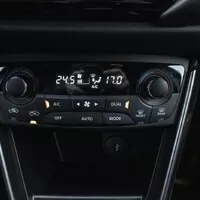 Suzuki S-Cross 4x4 AllGrip: Pán sněhu a konzerv
