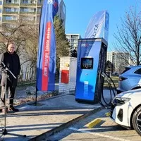 Autíčkářův týden: Opel Astra, Peugeot 308, DS4 a rychlá nabíječka PRE