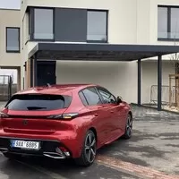Autíčkářův týden: Opel Astra, Peugeot 308, DS4 a rychlá nabíječka PRE
