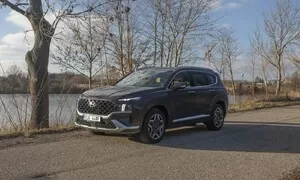 Recenze & testy: Hyundai Santa Fe Plug-in: Táto, stěhujem se do většího!