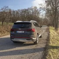 Hyundai Santa Fe Plug-in: Táto, stěhujem se do většího!