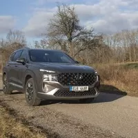 Hyundai Santa Fe Plug-in: Táto, stěhujem se do většího!