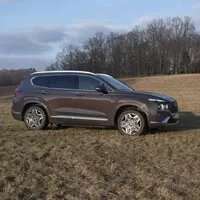 Hyundai Santa Fe Plug-in: Táto, stěhujem se do většího!