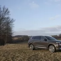 Hyundai Santa Fe Plug-in: Táto, stěhujem se do většího!