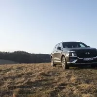 Hyundai Santa Fe Plug-in: Táto, stěhujem se do většího!