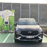 Hyundai Santa Fe Plug-in: Táto, stěhujem se do většího!