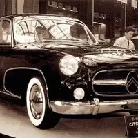 Citroën 15/6 H Présidentielle, Charbonneaux et Franay, zdroj: follesetglorieuses.com