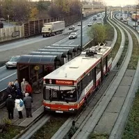 O-Bahn: Autobusem po kolejích