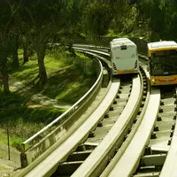O-Bahn: Autobusem po kolejích