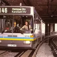 O-Bahn: Autobusem po kolejích