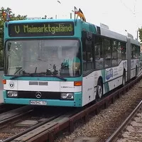O-Bahn: Autobusem po kolejích