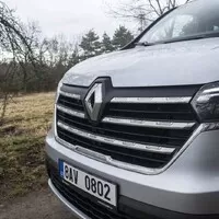 Renault Trafic Combi Van 2.0 dCi 170: Říkal někdo SUV?