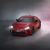 Autíčkářův týden: Nový dinosaurus, české ceny sportovní Toyoty a odhalené italské tajemství 