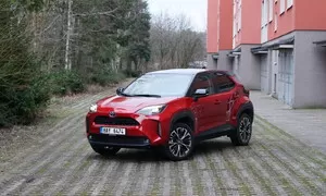 Toyota Yaris Cross Hybrid AWD-i: Nejlepší kamarád do města