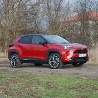 Toyota Yaris Cross Hybrid AWD-i: Nejlepší kamarád do města