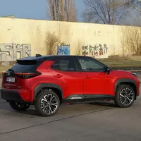 Toyota Yaris Cross Hybrid AWD-i: Nejlepší kamarád do města