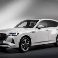 Autíčkářův týden: Šestiválcová Mazda, dobíjecí Lexus, životně důležitý Renault a nástupce legendy