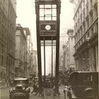 Semafor na 5th Avenue. Foto 1922. Zdroj: ny1920.com