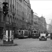 Semafor v Praze, Václavské náměstí, kolem roku 1939. Zdroj: metro.cz