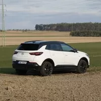 Opel Grandland: Nositel starých pořádků