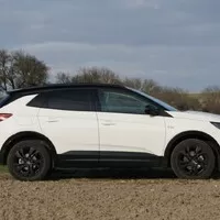 Opel Grandland: Nositel starých pořádků