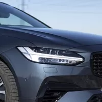 Volvo V90 T8 Recharge: Dokonalý sleeper bez sportovních ambicí