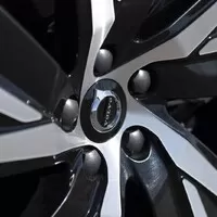 Volvo V90 T8 Recharge: Dokonalý sleeper bez sportovních ambicí