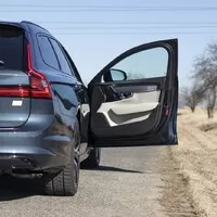 Volvo V90 T8 Recharge: Dokonalý sleeper bez sportovních ambicí