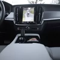 Volvo V90 T8 Recharge: Dokonalý sleeper bez sportovních ambicí