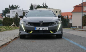 Recenze & testy: Peugeot 508 PSE: Lev s ostrými drápky