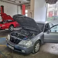 2,5 roku s limuzínou za pade | Honda Legend KA9