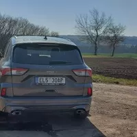 Ford Kuga PHEV: Vybírejte s rozmyslem