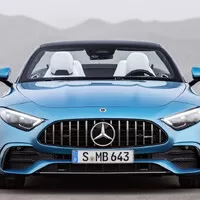 Autíčkářův týden: Trochu jiný Lotus, ostrá Toyota a nový motor pro krásný Mercedes