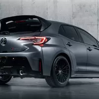 Autíčkářův týden: Trochu jiný Lotus, ostrá Toyota a nový motor pro krásný Mercedes