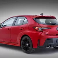 Autíčkářův týden: Trochu jiný Lotus, ostrá Toyota a nový motor pro krásný Mercedes