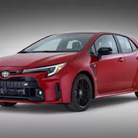 Autíčkářův týden: Trochu jiný Lotus, ostrá Toyota a nový motor pro krásný Mercedes