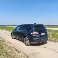 Ford Galaxy 2.5 Duratec hybrid: Velké auto s malým apetitem