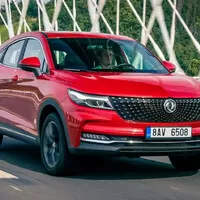 Monstrózní BMW X7, Dongfeng v Česku, centrum e-mobility Hyundai a mazdí šestiválce