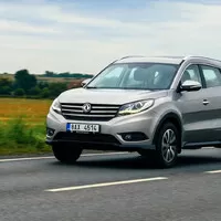 Monstrózní BMW X7, Dongfeng v Česku, centrum e-mobility Hyundai a mazdí šestiválce