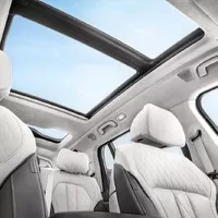 Monstrózní BMW X7, Dongfeng v Česku, centrum e-mobility Hyundai a mazdí šestiválce