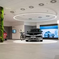 Monstrózní BMW X7, Dongfeng v Česku, centrum e-mobility Hyundai a mazdí šestiválce
