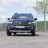 Dacia Jogger Essential: Co nejvíc auta za co nejmíň peněz, prosím